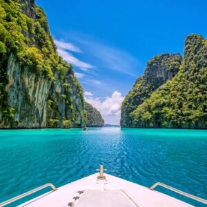 andaman-surprise-phi-phi-islandsbamboo-island-by-speed-catamaran-boat-one-day-trip